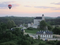 Hot-air balloon over Jura